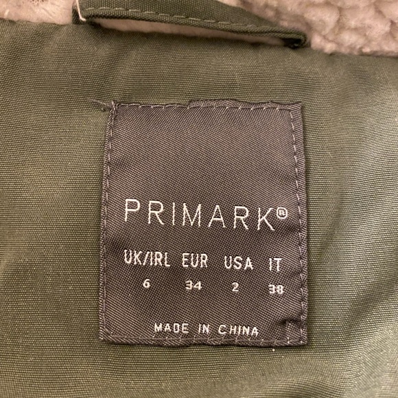 SAGE GREEN PUFFER JACKET - Picture 3 of 3